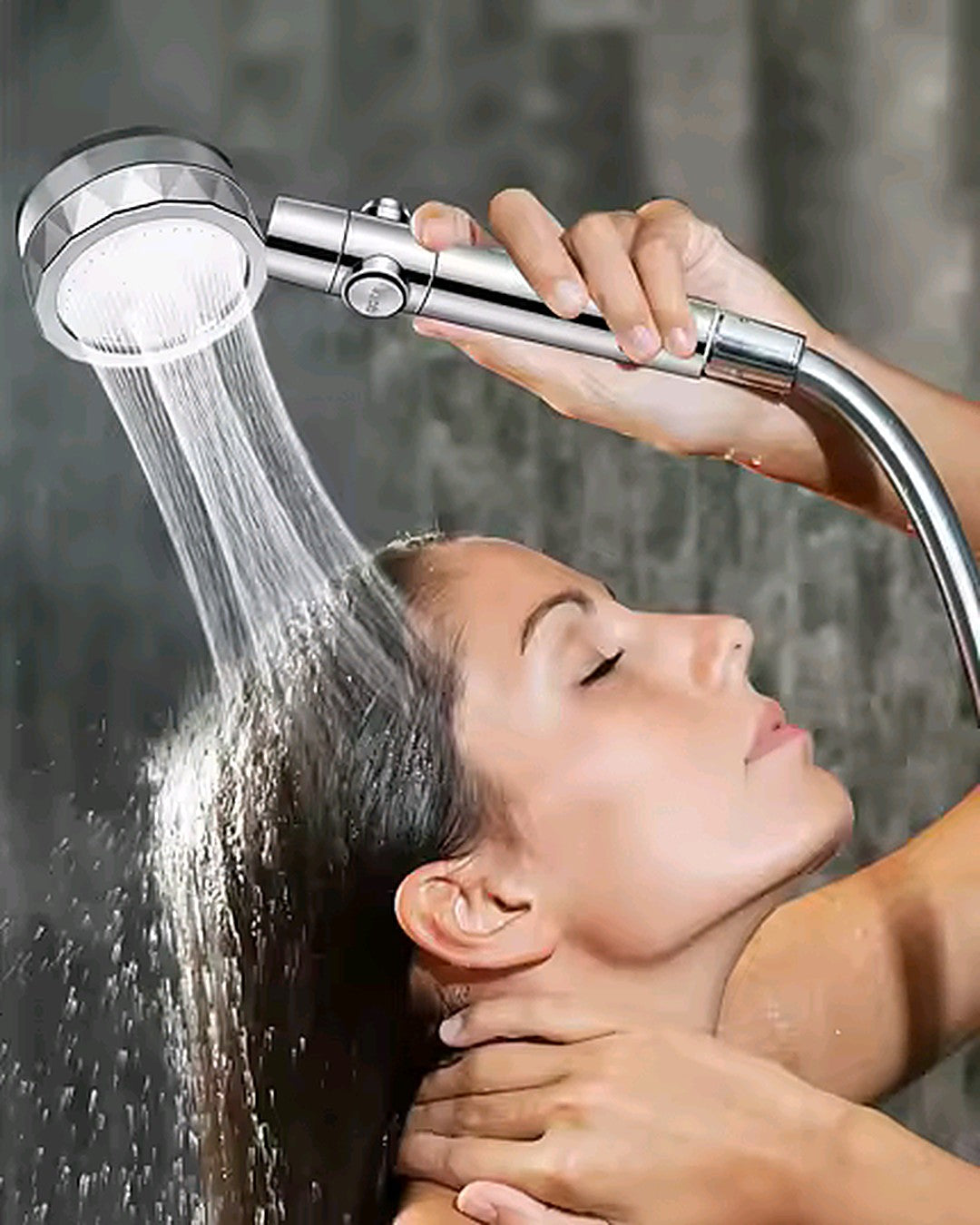 Une vraie douche avec le pommeau FONTEA
